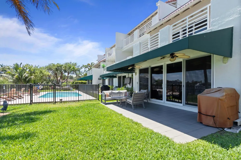 316 Lake Drive Lantana, FL 33462