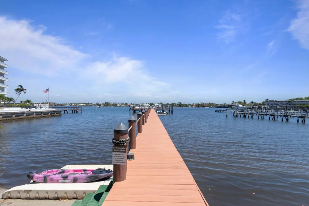 316 Lake Drive Lantana, FL 33462