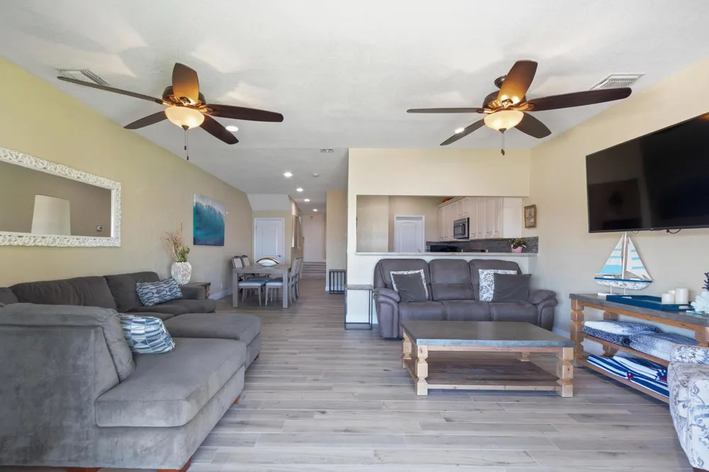 316 Lake Drive Lantana, FL 33462