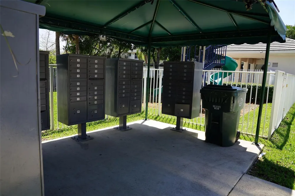 3024 NW 30th Way Oakland Park, FL 33311