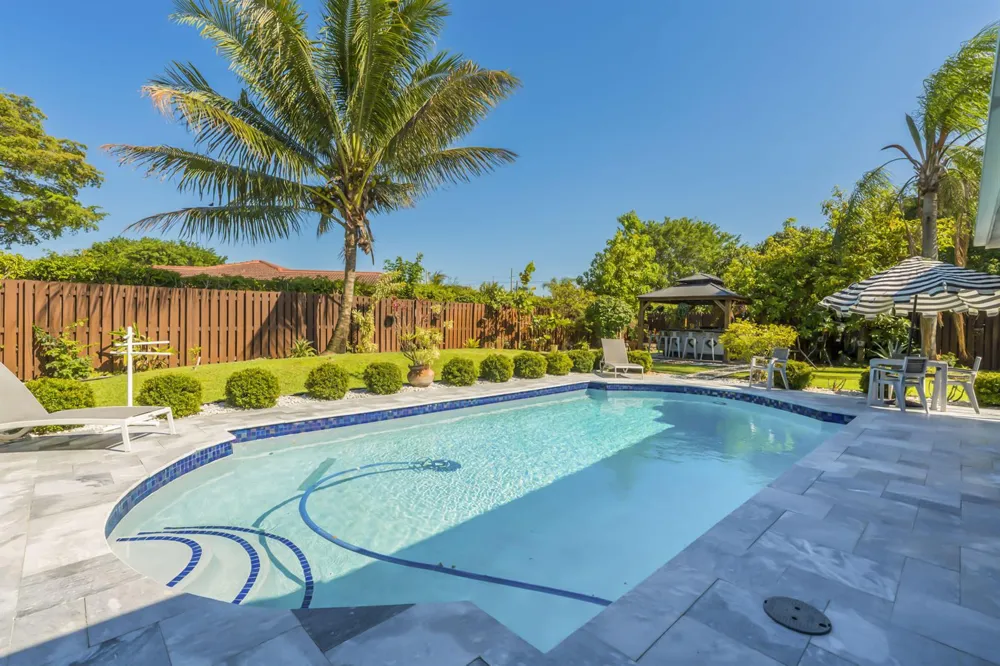 8555 SW 1st Place Coral Springs, FL 33071
