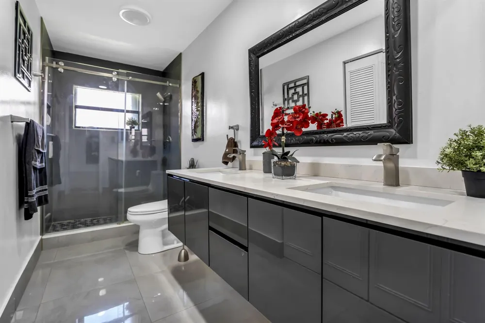 8555 SW 1st Place Coral Springs, FL 33071