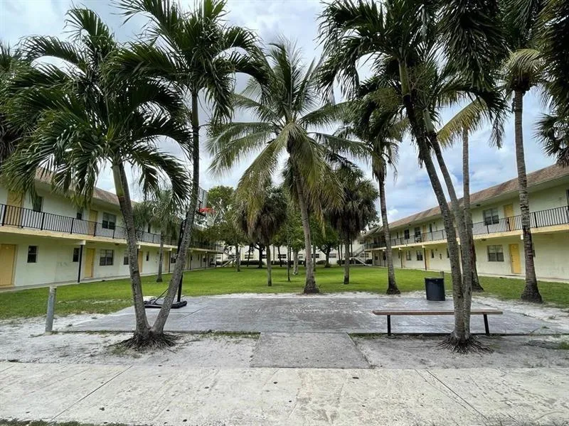 4160 NW 21st Street #246 Lauderhill, FL 33313