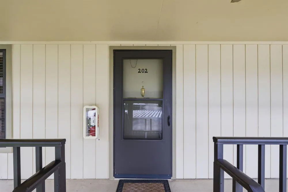 29 Plantation Drive #202 Vero Beach, FL 32966