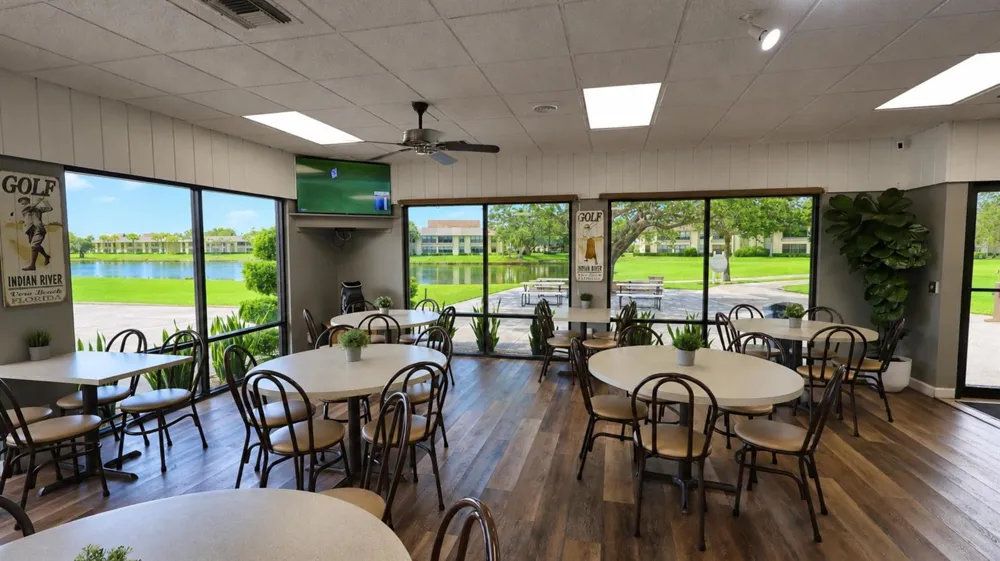 29 Plantation Drive #202 Vero Beach, FL 32966