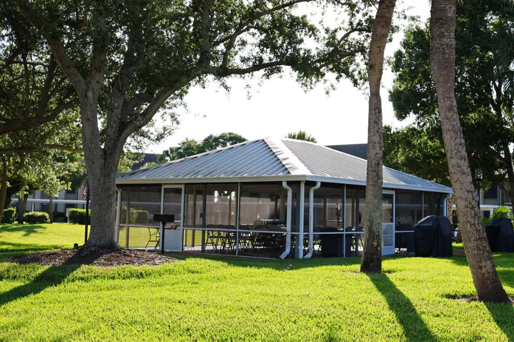 29 Plantation Drive #202 Vero Beach, FL 32966