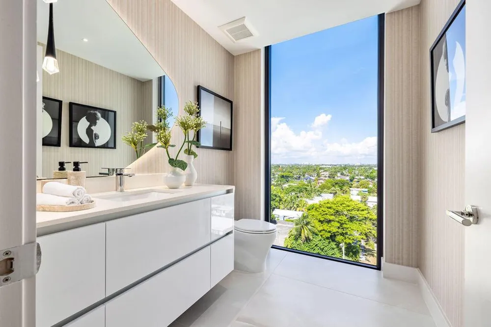 305 Briny Avenue #Ph 806 Pompano Beach, FL 33062