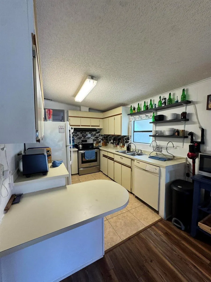 24 Villa Del Norte Fort Pierce, FL 34951