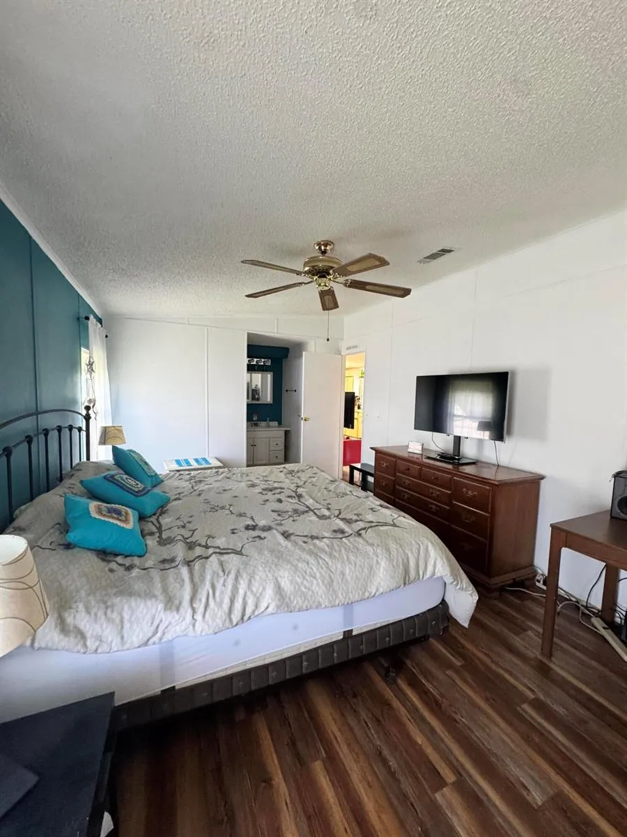 24 Villa Del Norte Fort Pierce, FL 34951