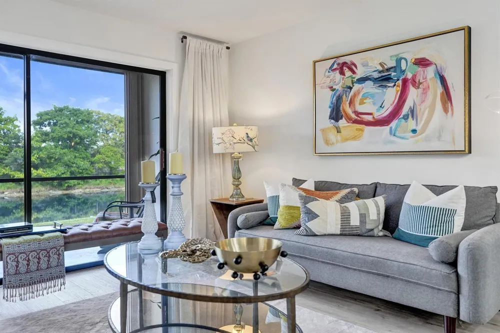 10442 Sunrise Lakes Boulevard #111 Sunrise, FL 33322