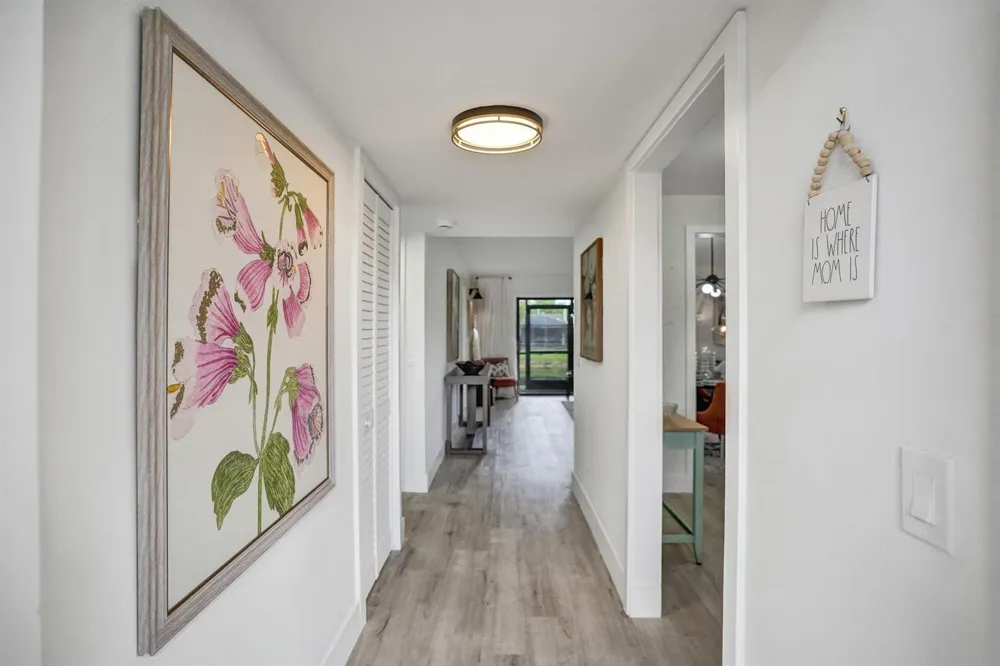 10442 Sunrise Lakes Boulevard #111 Sunrise, FL 33322
