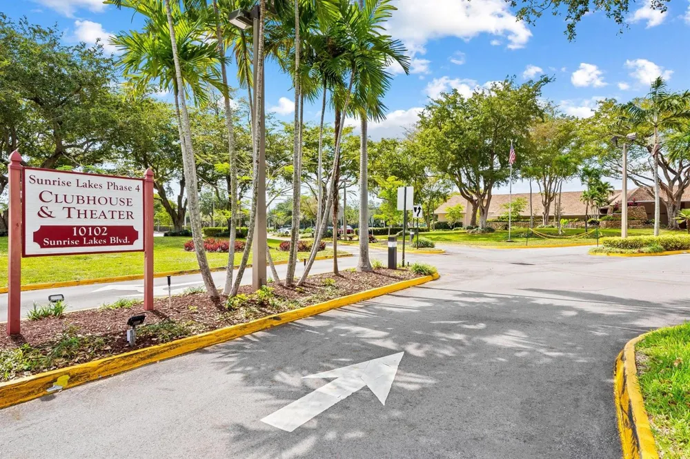 10442 Sunrise Lakes Boulevard #111 Sunrise, FL 33322