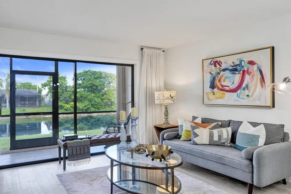 10442 Sunrise Lakes Boulevard #111 Sunrise, FL 33322