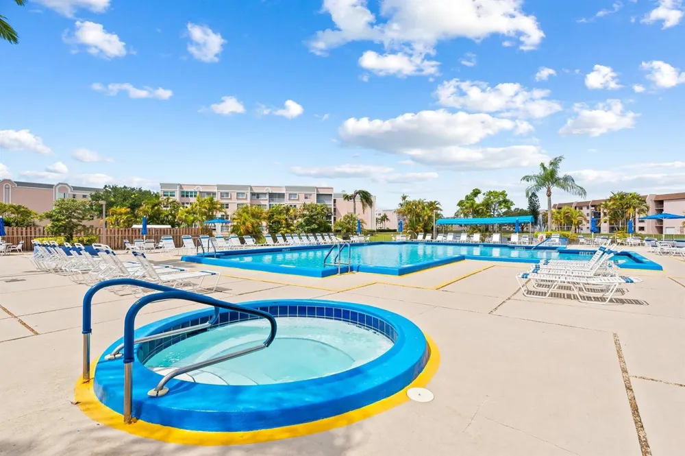 10442 Sunrise Lakes Boulevard #111 Sunrise, FL 33322