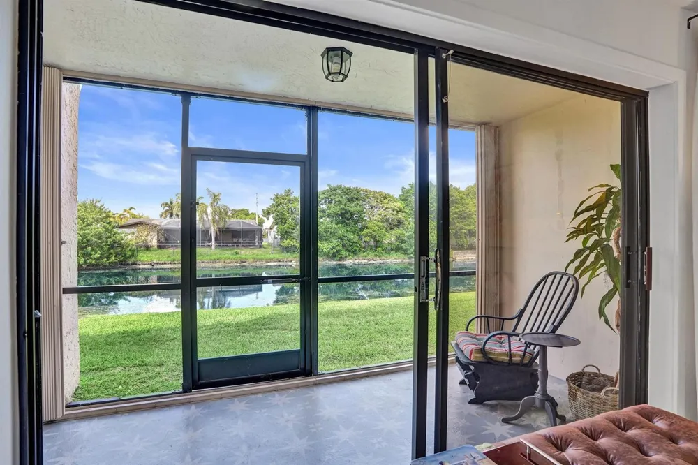 10442 Sunrise Lakes Boulevard #111 Sunrise, FL 33322