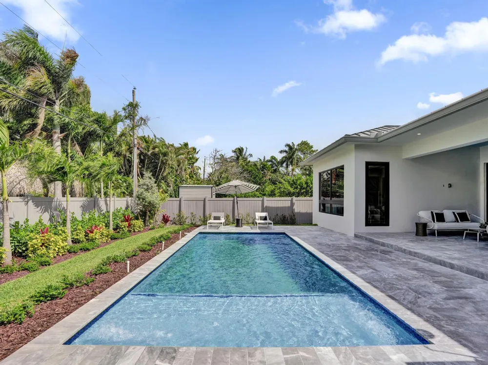 1523 NE 17th Way Fort Lauderdale, FL 33304