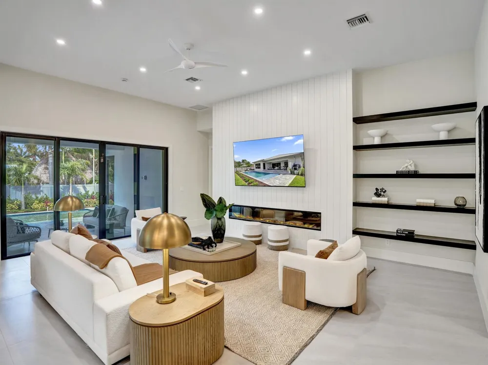 1523 NE 17th Way Fort Lauderdale, FL 33304