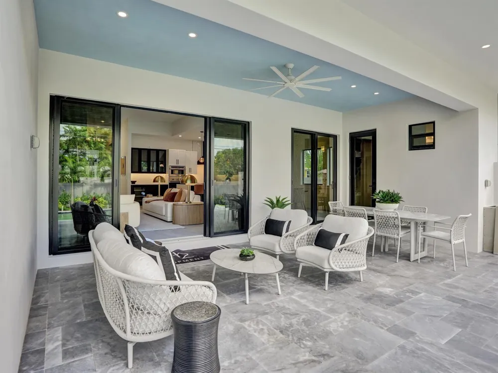 1523 NE 17th Way Fort Lauderdale, FL 33304
