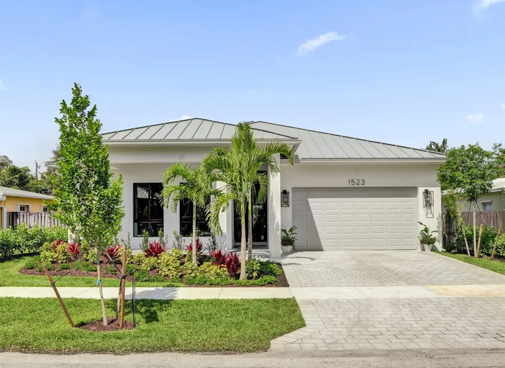1523 NE 17th Way Fort Lauderdale, FL 33304