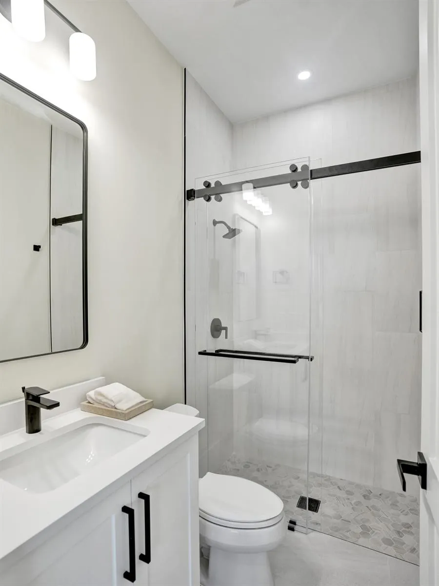 1523 NE 17th Way Fort Lauderdale, FL 33304