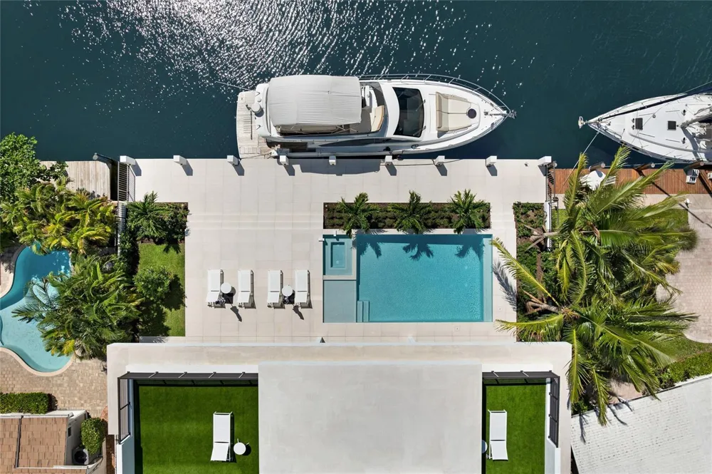 1500 SE 14th Street Fort Lauderdale, FL 33316