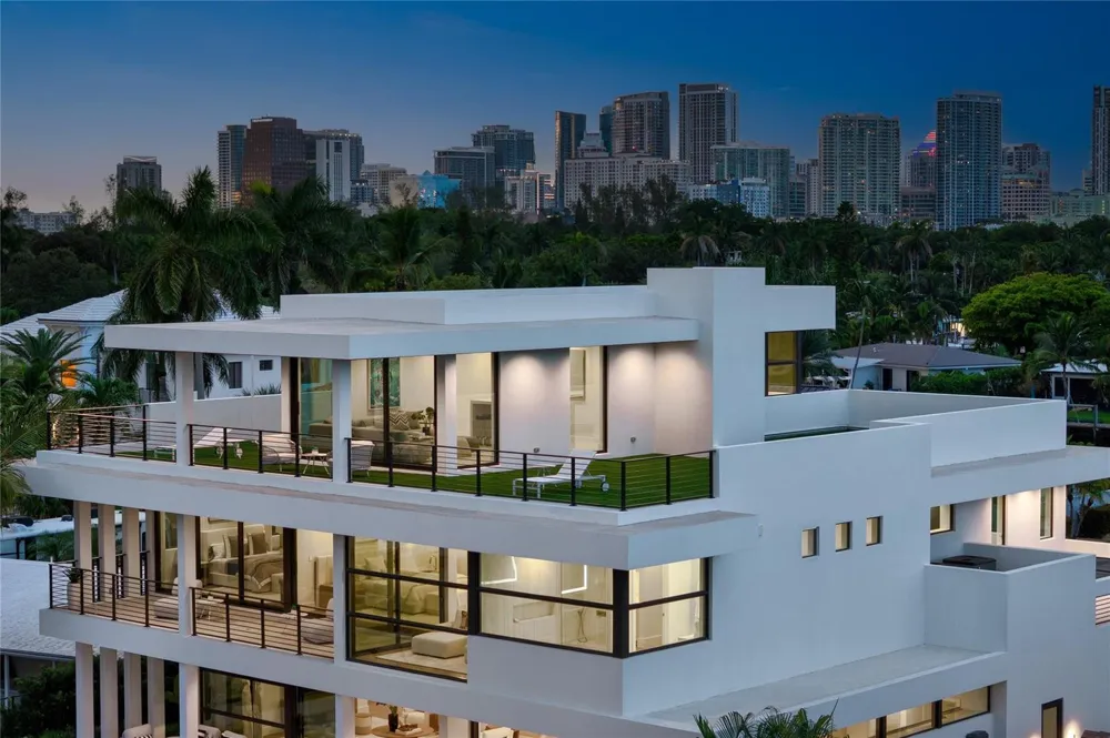 1500 SE 14th Street Fort Lauderdale, FL 33316