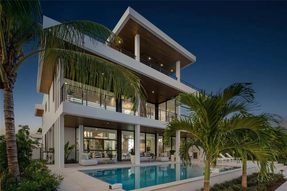 1500 SE 14th Street Fort Lauderdale, FL 33316