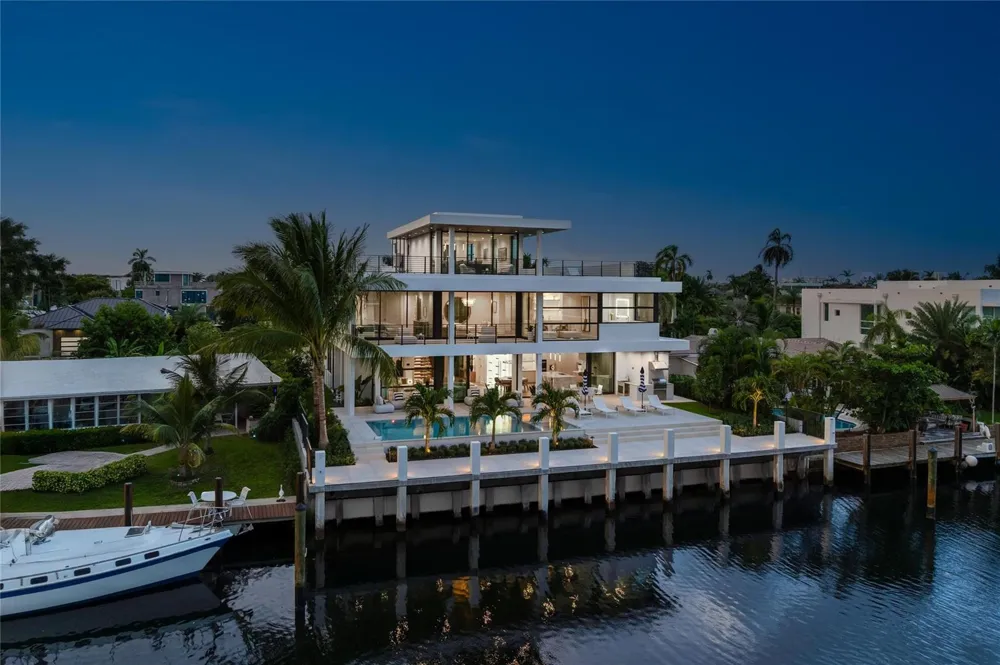 1500 SE 14th Street Fort Lauderdale, FL 33316