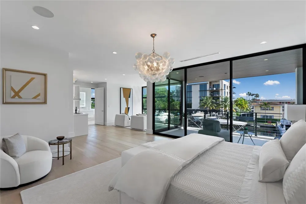 1500 SE 14th Street Fort Lauderdale, FL 33316