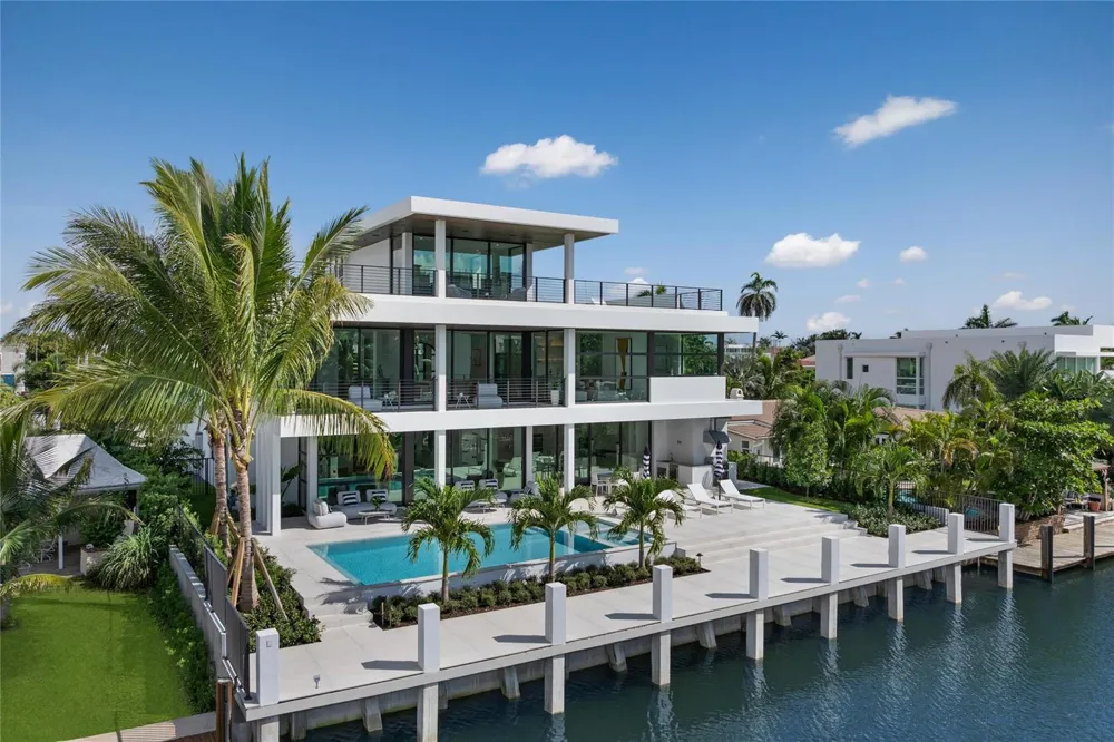1500 SE 14th Street Fort Lauderdale, FL 33316