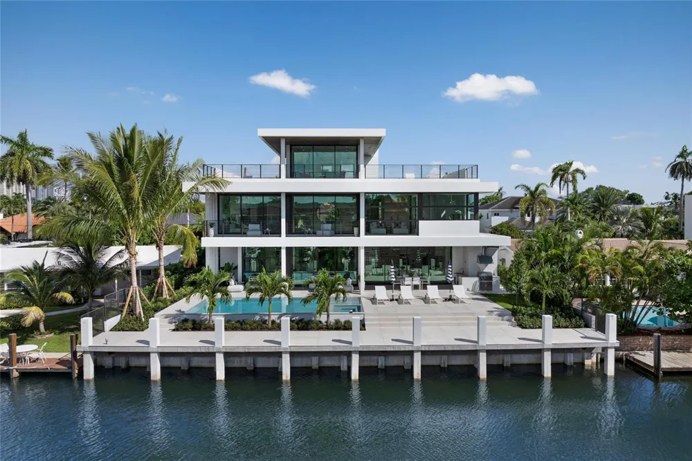 1500 SE 14th Street Fort Lauderdale, FL 33316