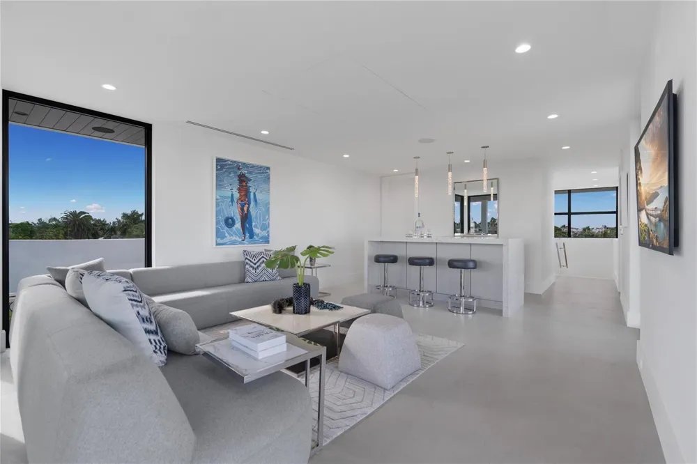 1500 SE 14th Street Fort Lauderdale, FL 33316