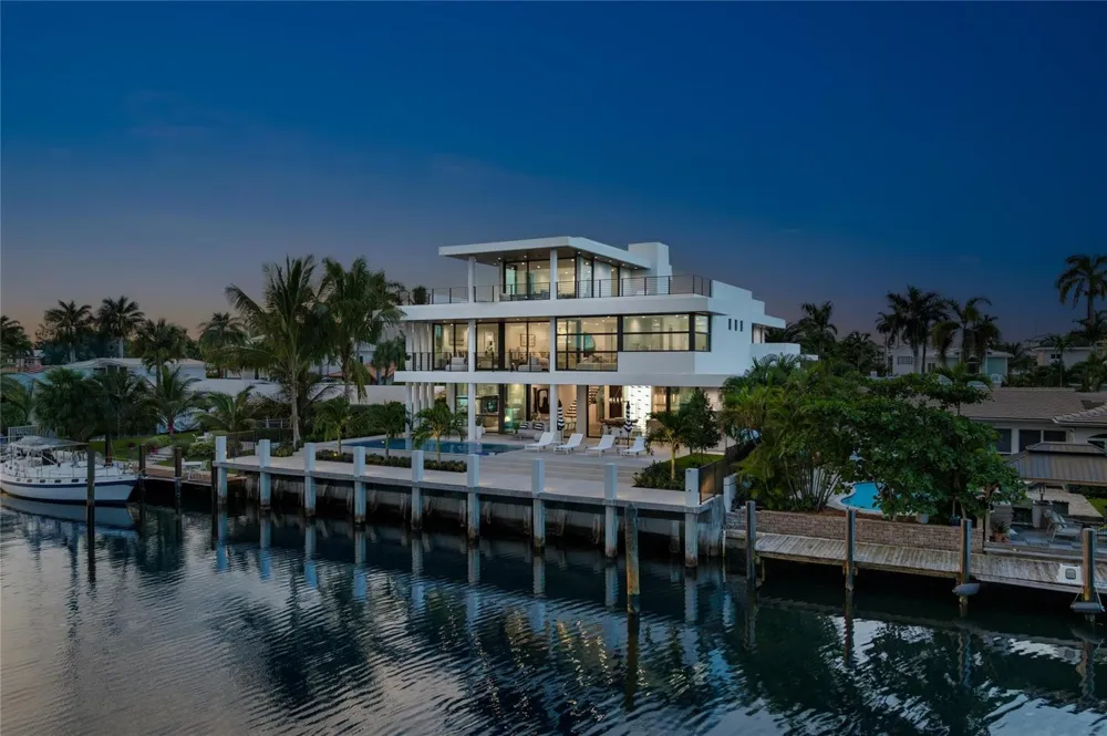 1500 SE 14th Street Fort Lauderdale, FL 33316