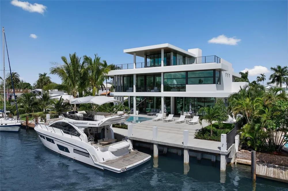 1500 SE 14th Street Fort Lauderdale, FL 33316