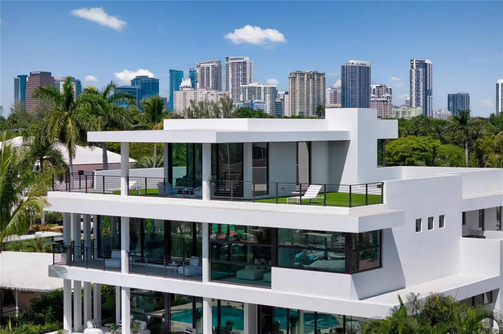 1500 SE 14th Street Fort Lauderdale, FL 33316