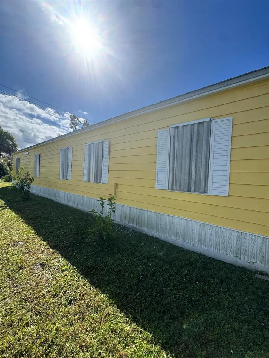 9 San Felipe Fort Pierce, FL 34951