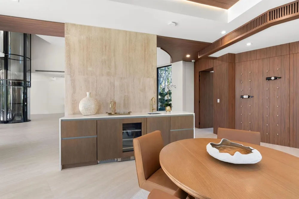 2035 Intracoastal Drive Fort Lauderdale, FL 33305