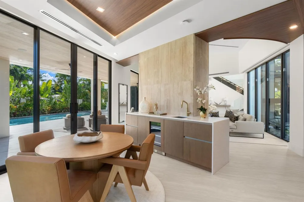 2035 Intracoastal Drive Fort Lauderdale, FL 33305