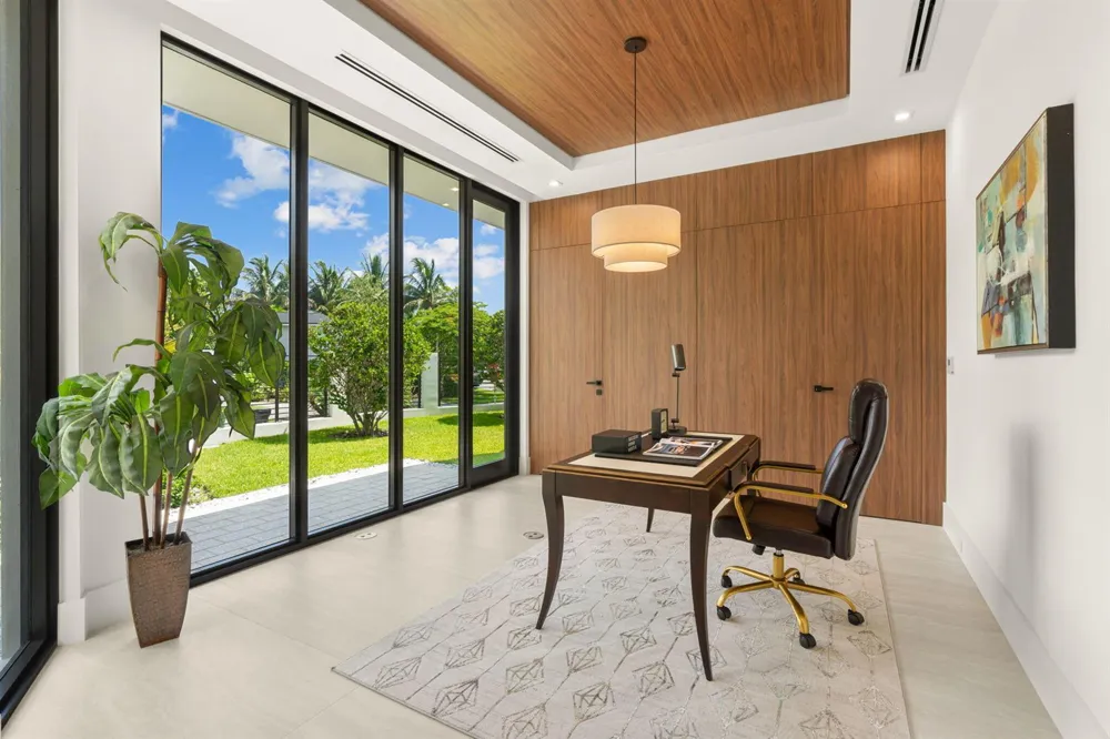 2035 Intracoastal Drive Fort Lauderdale, FL 33305