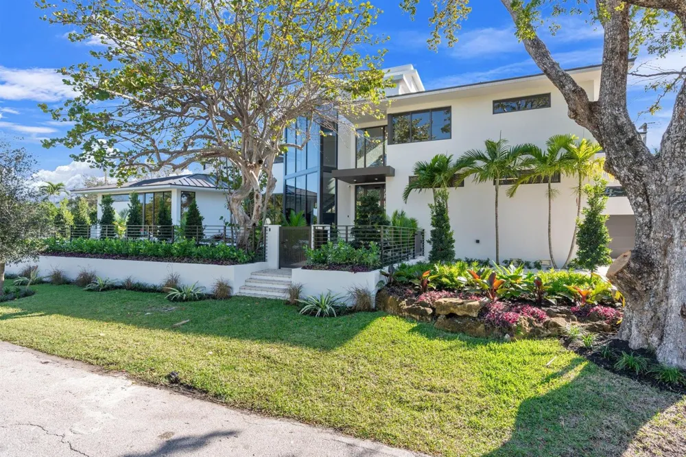 2035 Intracoastal Drive Fort Lauderdale, FL 33305