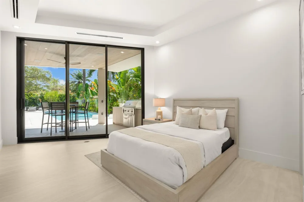 2035 Intracoastal Drive Fort Lauderdale, FL 33305
