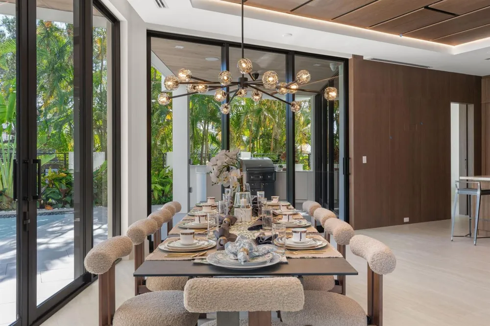 2035 Intracoastal Drive Fort Lauderdale, FL 33305