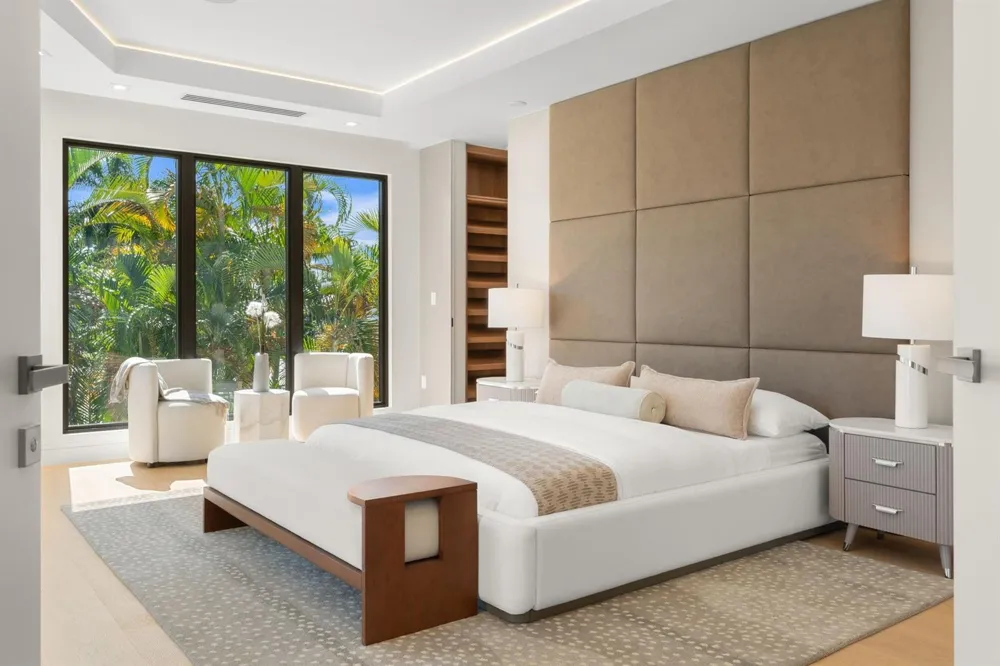 2035 Intracoastal Drive Fort Lauderdale, FL 33305