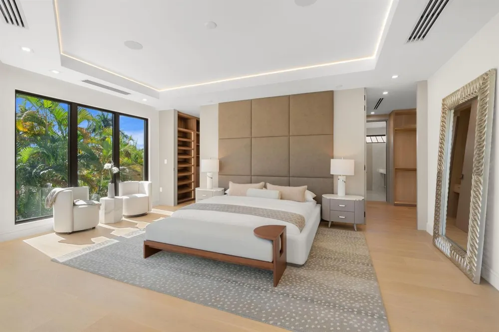 2035 Intracoastal Drive Fort Lauderdale, FL 33305