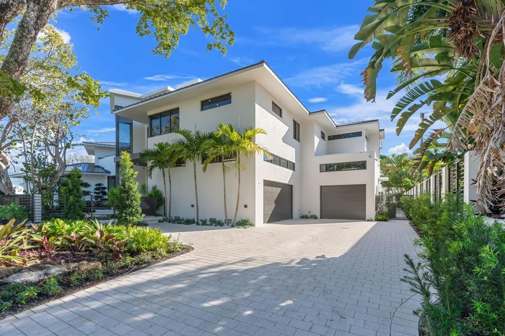 2035 Intracoastal Drive Fort Lauderdale, FL 33305