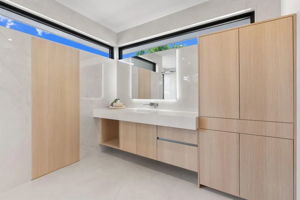 2035 Intracoastal Drive Fort Lauderdale, FL 33305