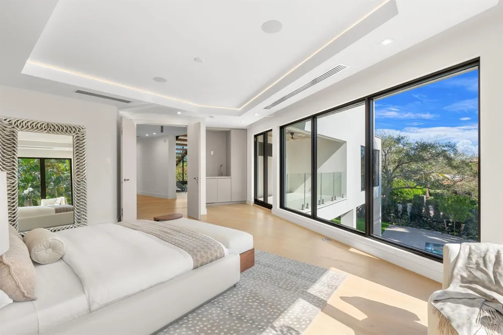 2035 Intracoastal Drive Fort Lauderdale, FL 33305