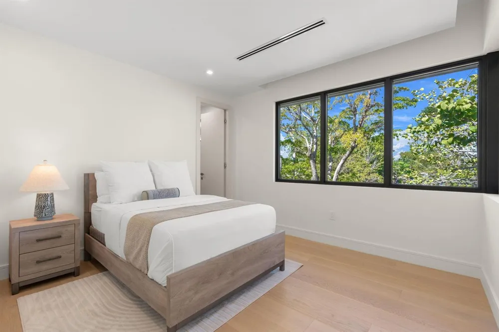 2035 Intracoastal Drive Fort Lauderdale, FL 33305