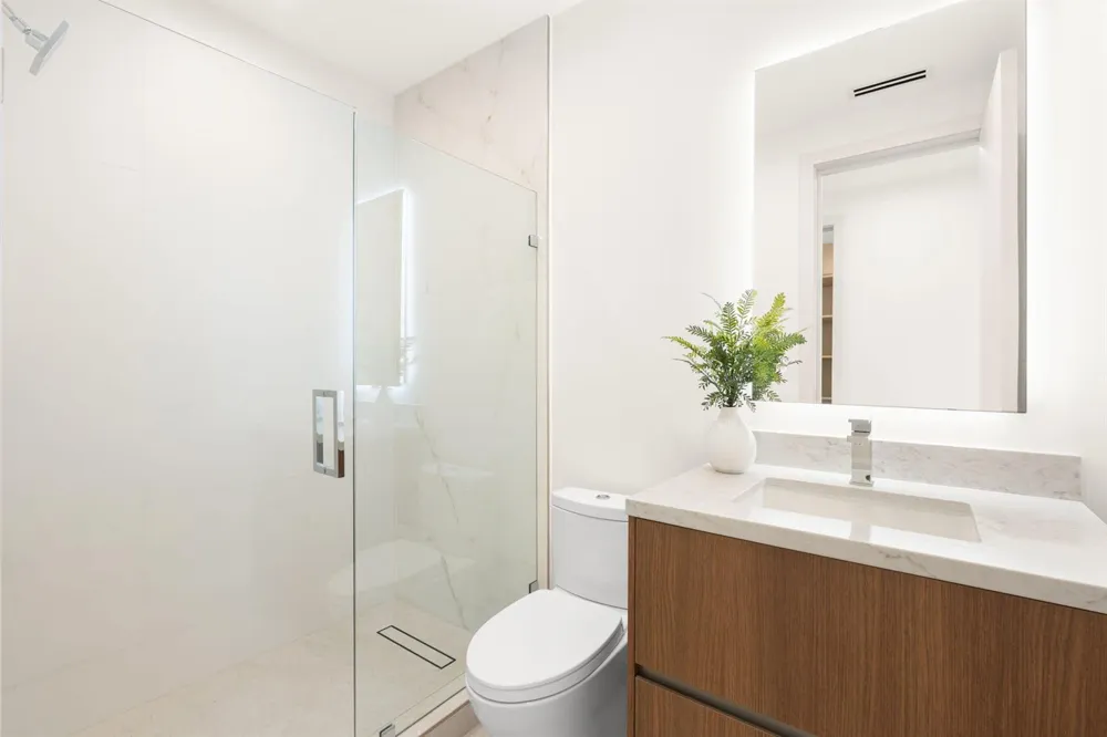 2035 Intracoastal Drive Fort Lauderdale, FL 33305