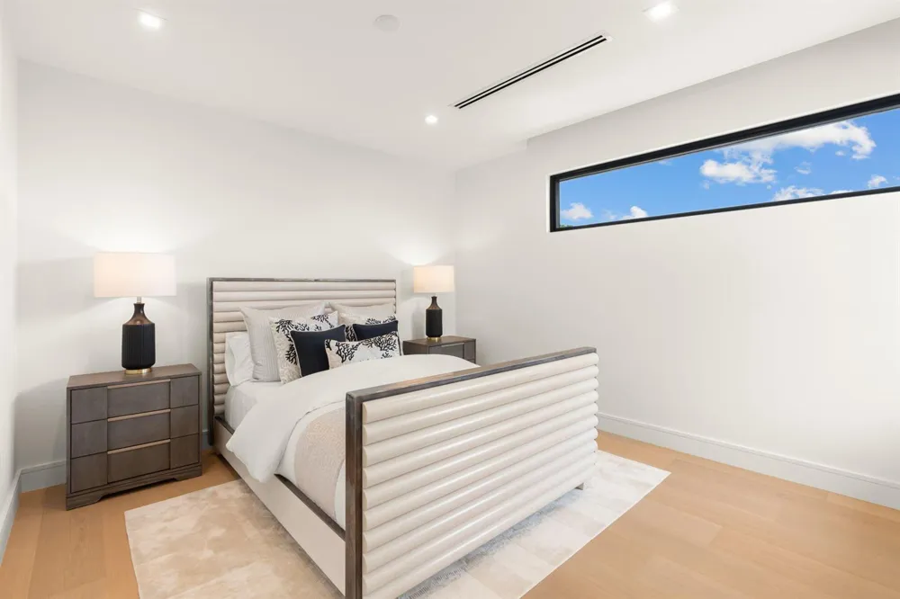 2035 Intracoastal Drive Fort Lauderdale, FL 33305